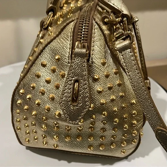 Burberry Gold Studded Blaze Handle Bag Handbag with Strap - Picture 3 of 16